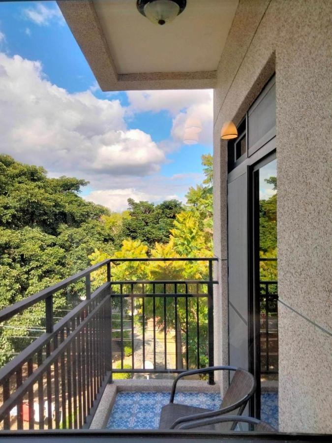 910 Hostel 城南館-自助入住 Yuli Exteriör bild