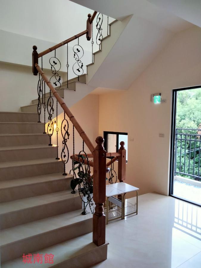 910 Hostel 城南館-自助入住 Yuli Exteriör bild