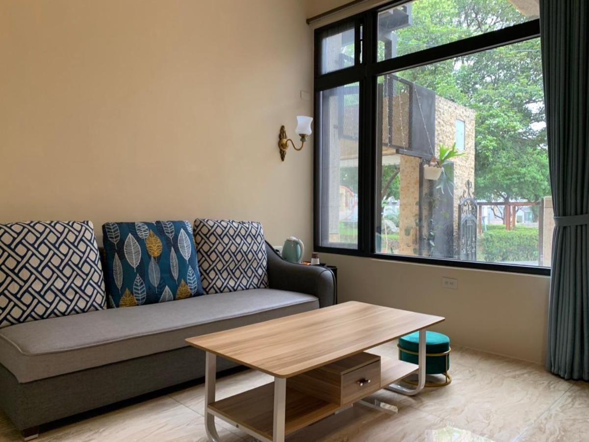 910 Hostel 城南館-自助入住 Yuli Exteriör bild
